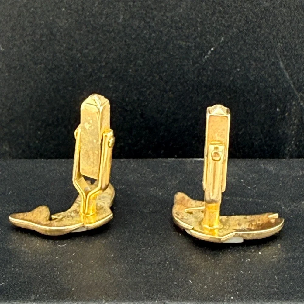 Vintage Swank Cufflinks Gold Tone Fish Mother of Pearl Inlay Trout